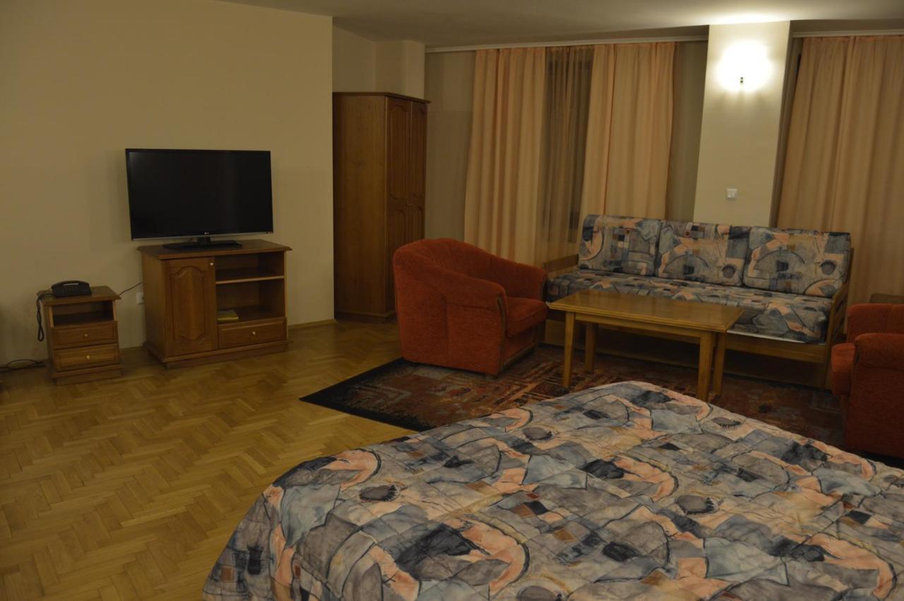 Drama Hotel 3*